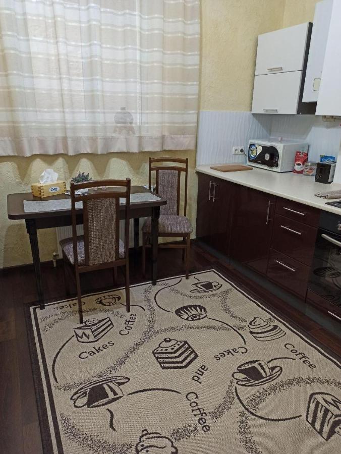 Квартира В Самом Центре Wi-Fi Lägenhet Tjernivtsi Exteriör bild